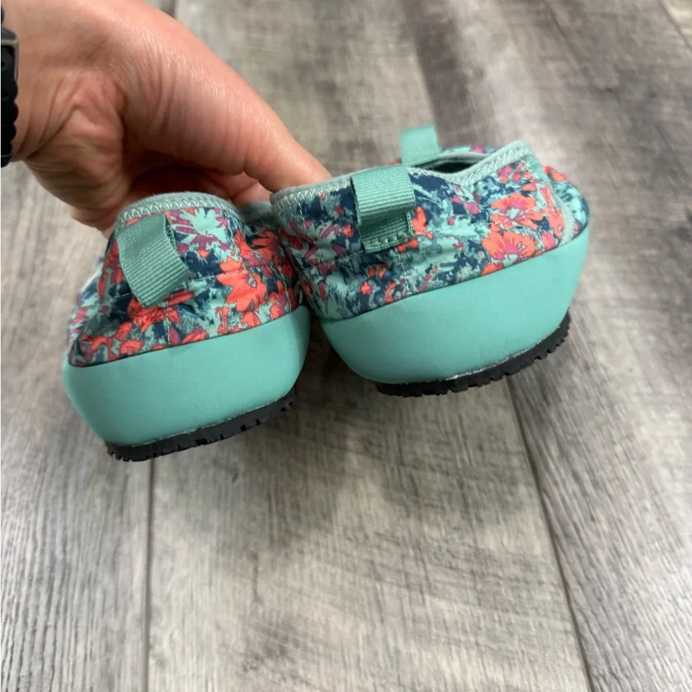 North Face Kids‎ Teal Floral Shoes